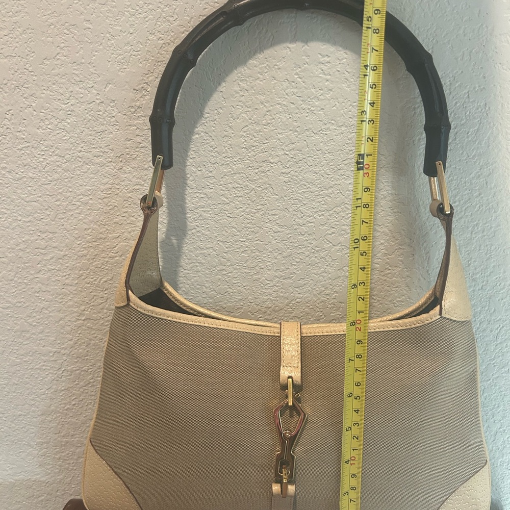 Gucci Jackie Beige Canvas Shoulder Bag with Bamboo Handle with COA - Picture 12 of 15